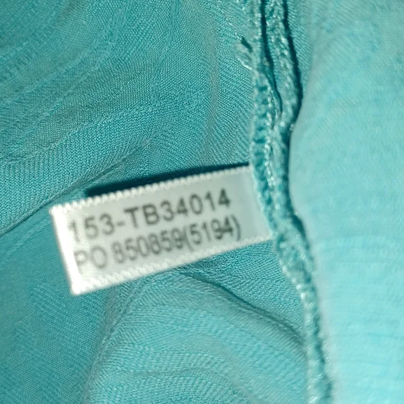 Vintage Tommy Bahama Silk Button-Down Shirt - Picture 10 of 12